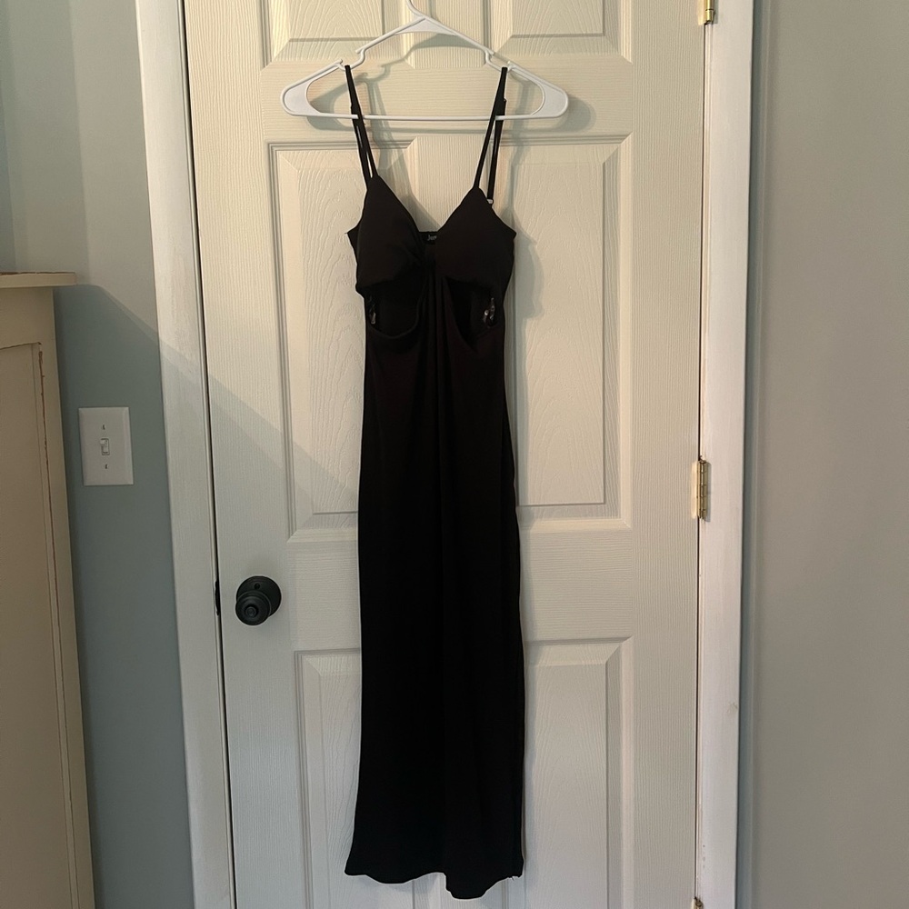Elegant Black Maxi Dress